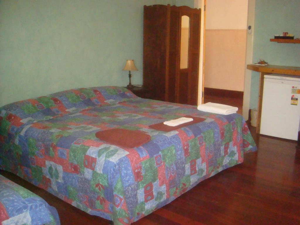 The Priory Hotel Dongara Zimmer foto