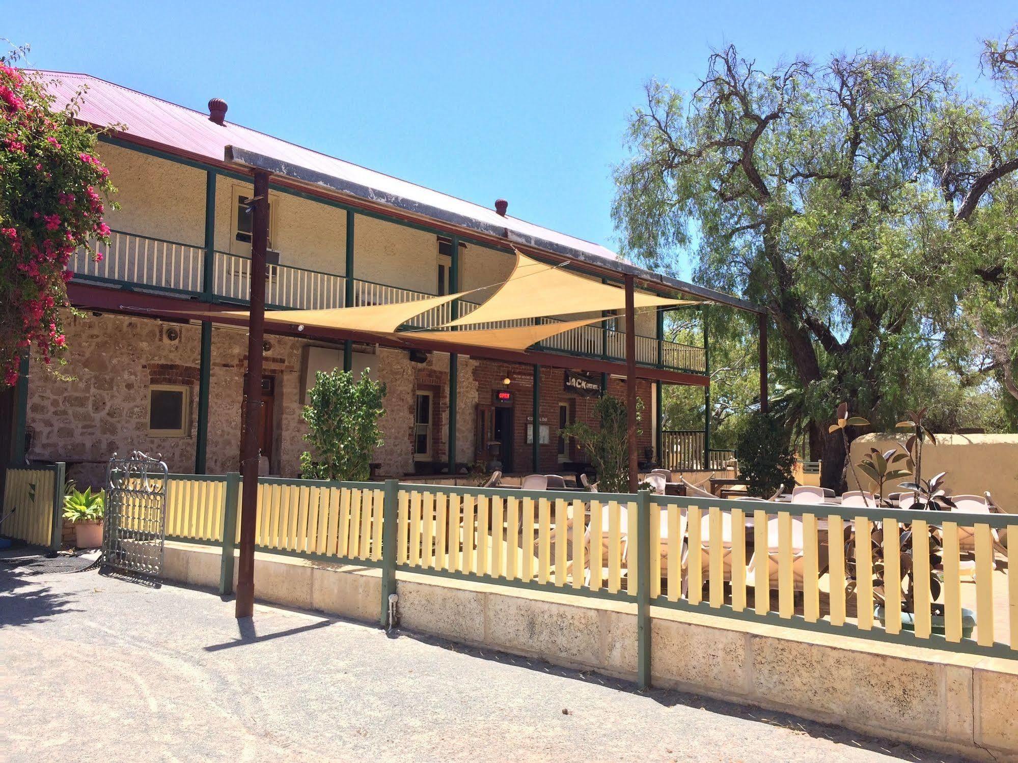 The Priory Hotel Dongara Exterior foto